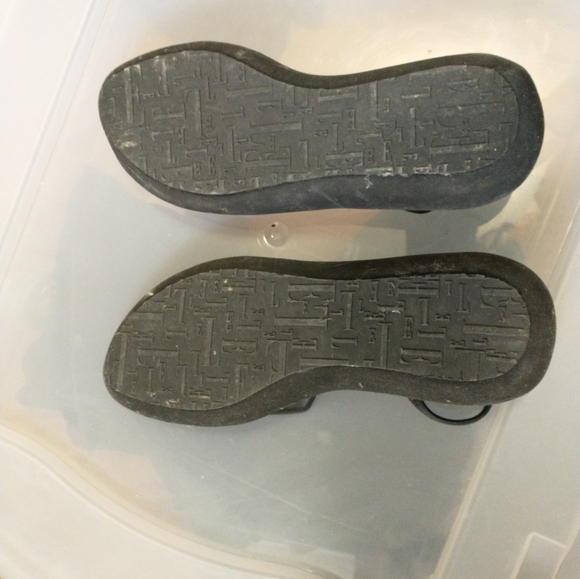 Ladies Sandals - Picture 2 of 4